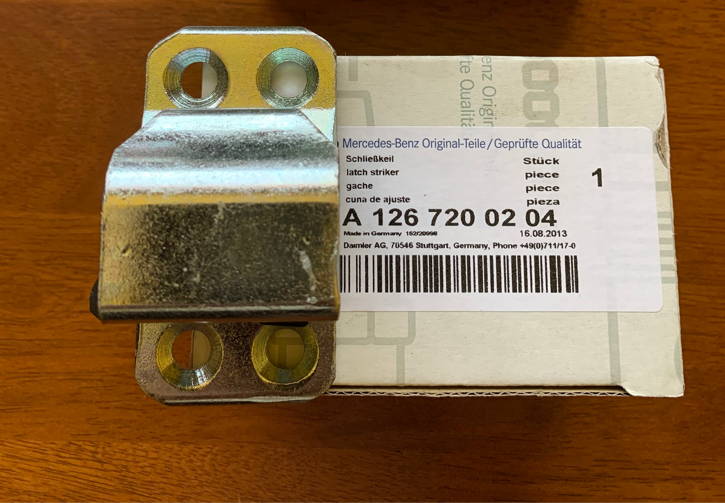 Mercedes-Benz Door Lock Striker - right- 1267200204 - A1267200204 - Genuine