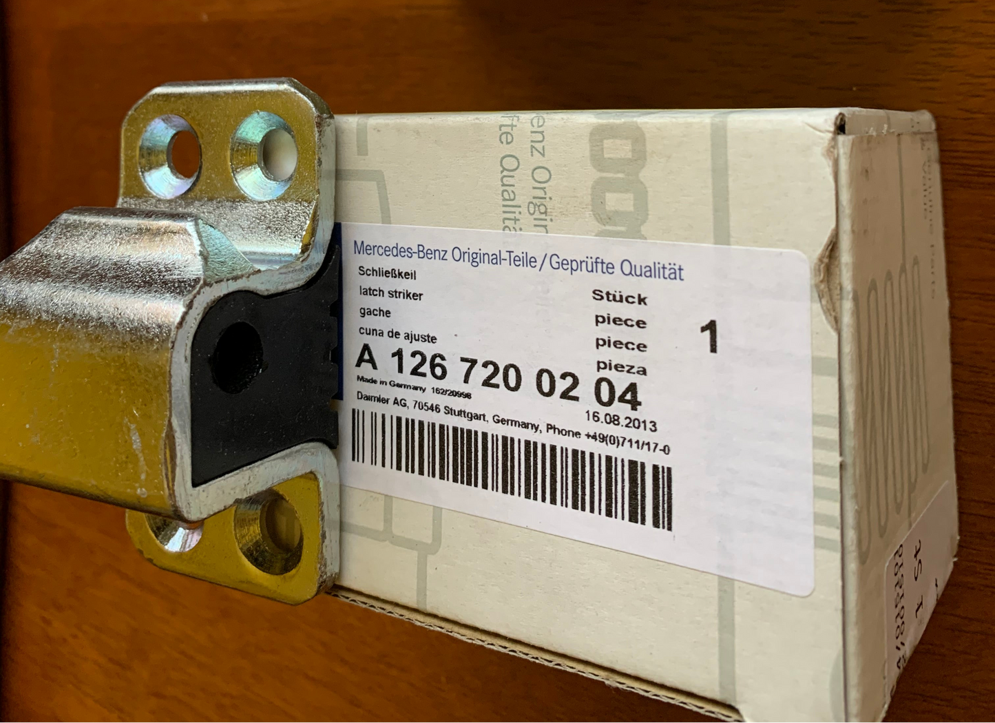 Mercedes-Benz Door Lock Striker - right- 1267200204 - A1267200204 - Genuine