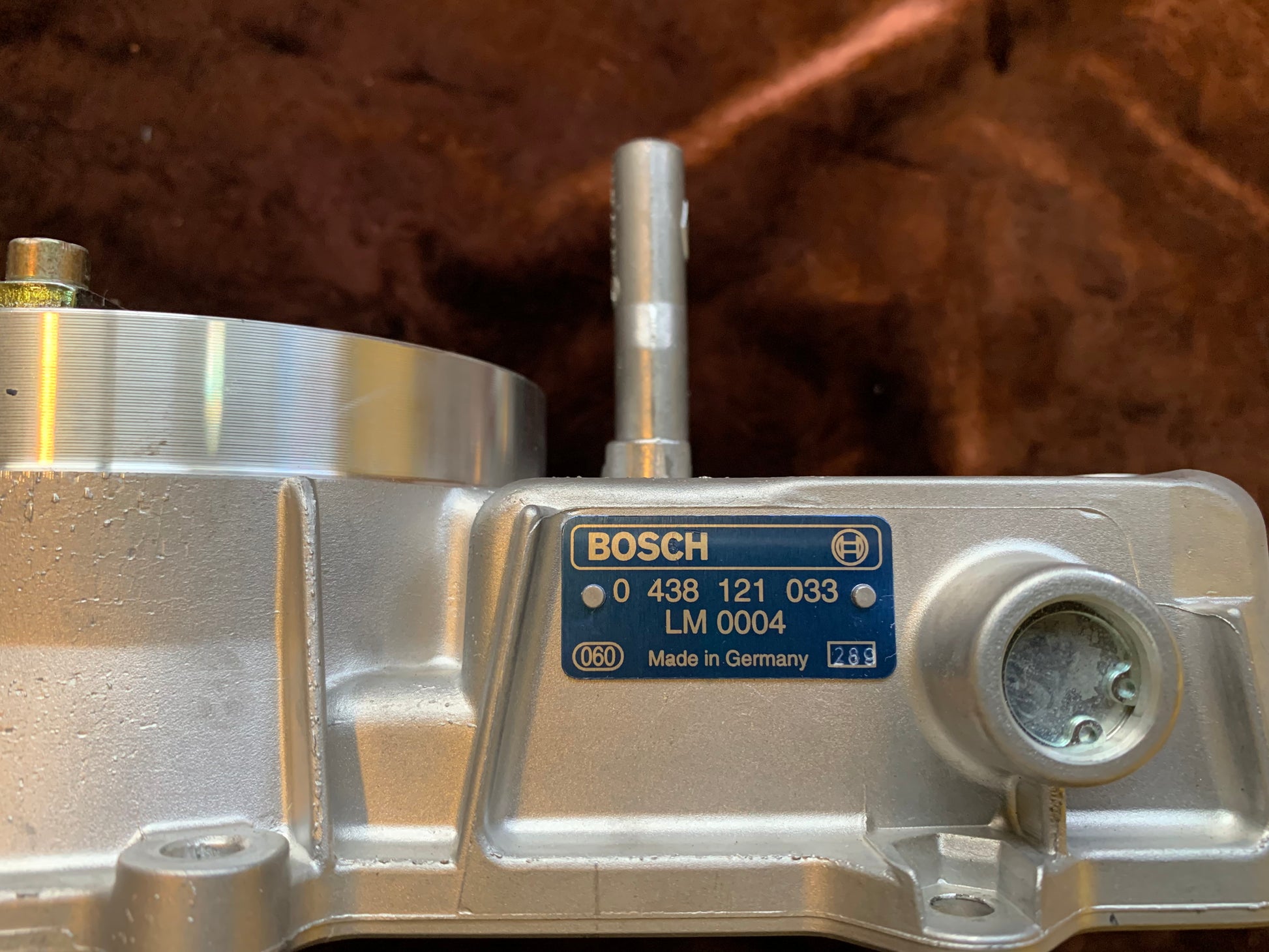 Bosch air flow meter 0438121033 for Mercedes M103 engine