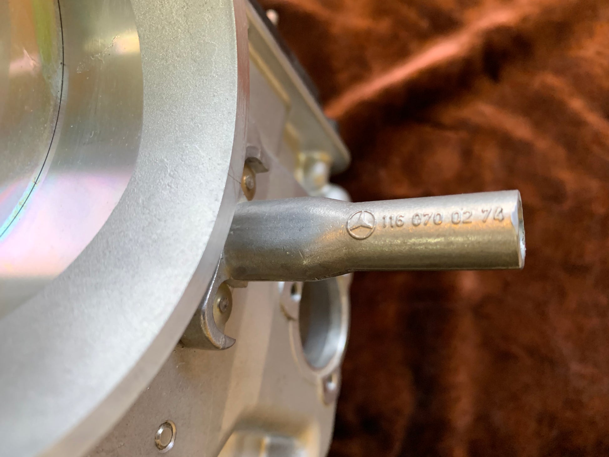 Bosch air flow meter 0438121033 for Mercedes M103 engine