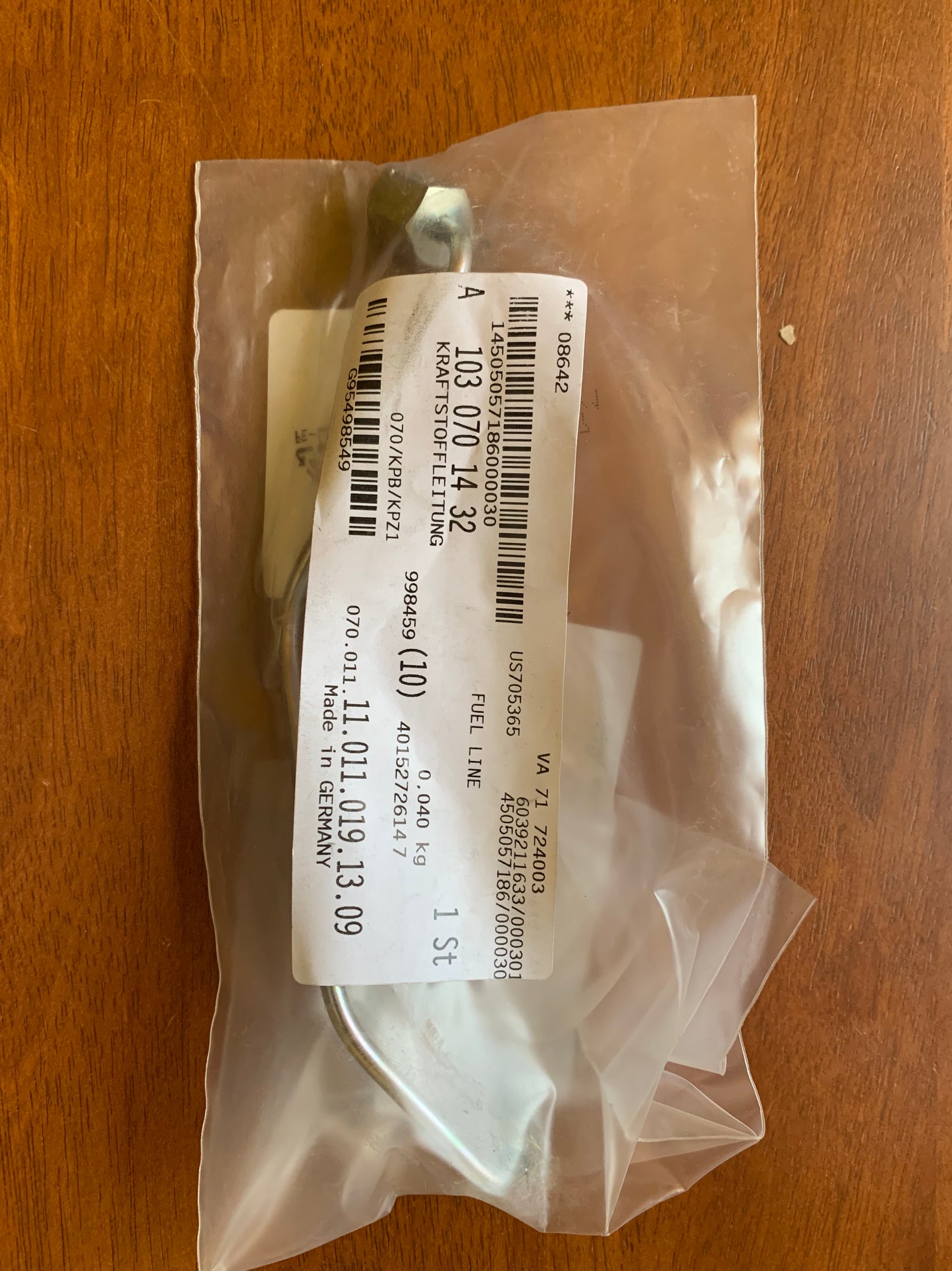 Genuine Mercedes Benz - 1030701432 - fuel line