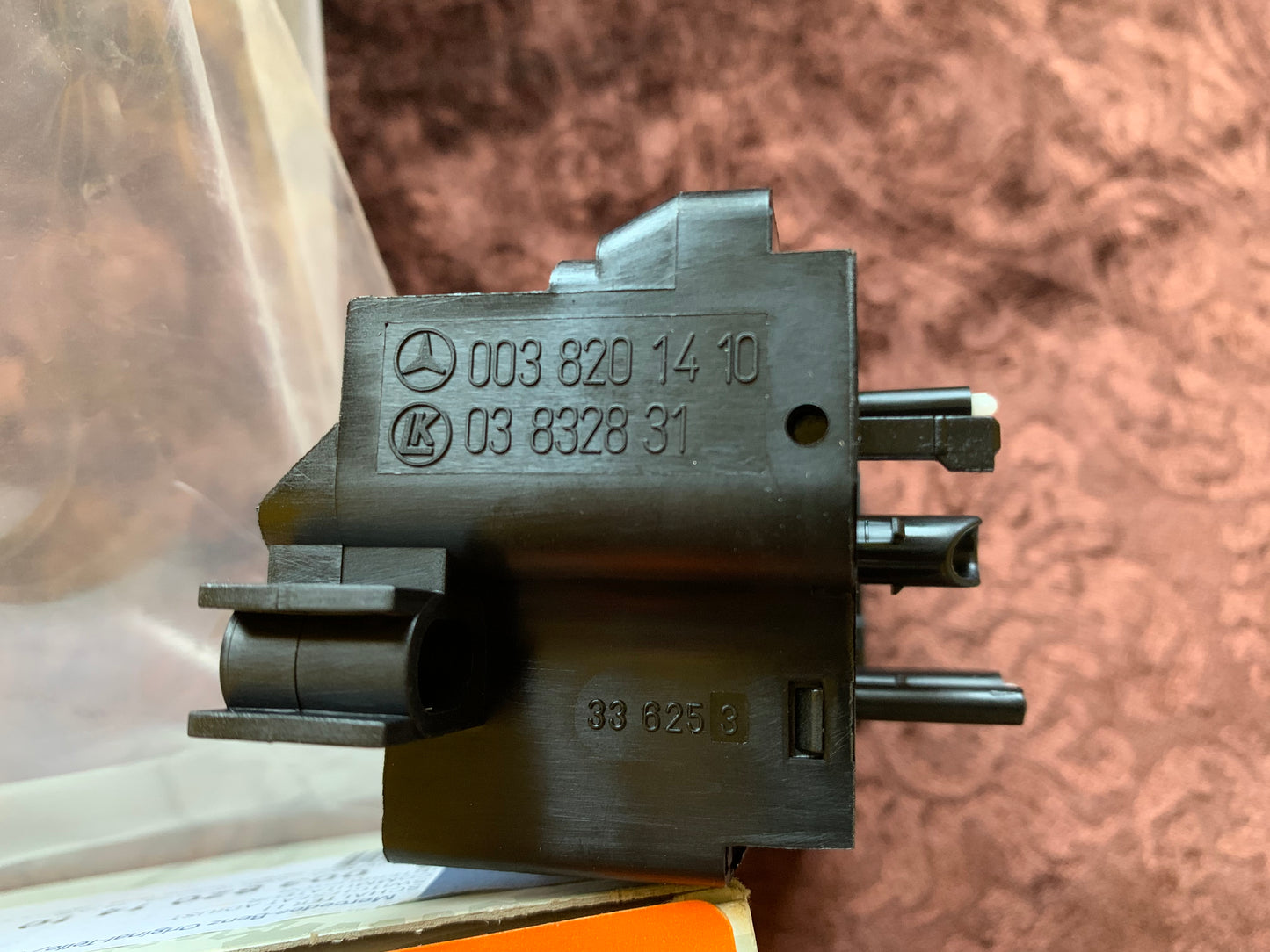 Genuine Mercedes Seat Switch - 0038201410