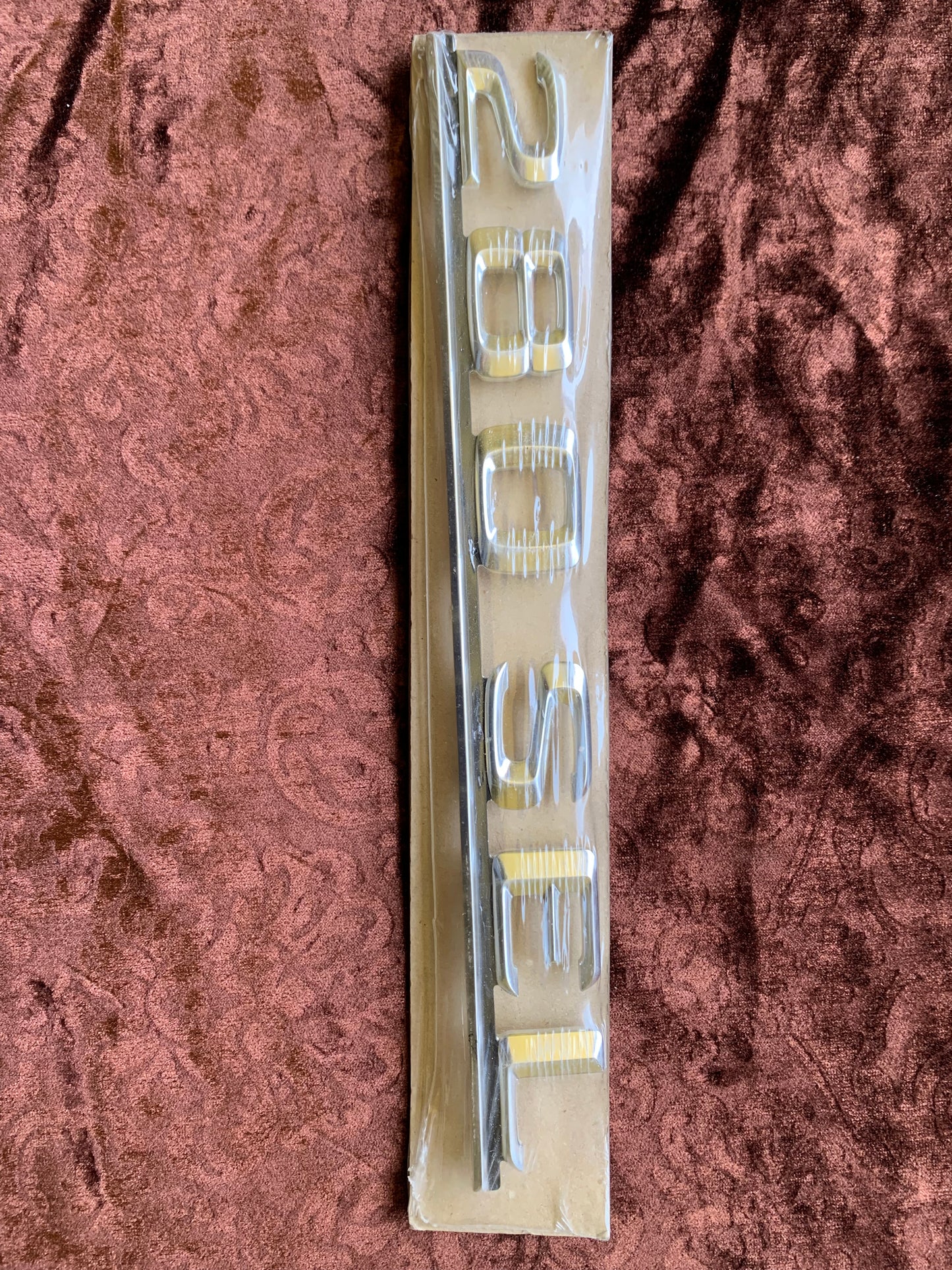 MERCEDES BENZ GENUINE REAR TRUNK BADGE 280SEL EMBLEM NAMEPLATE 1268170215