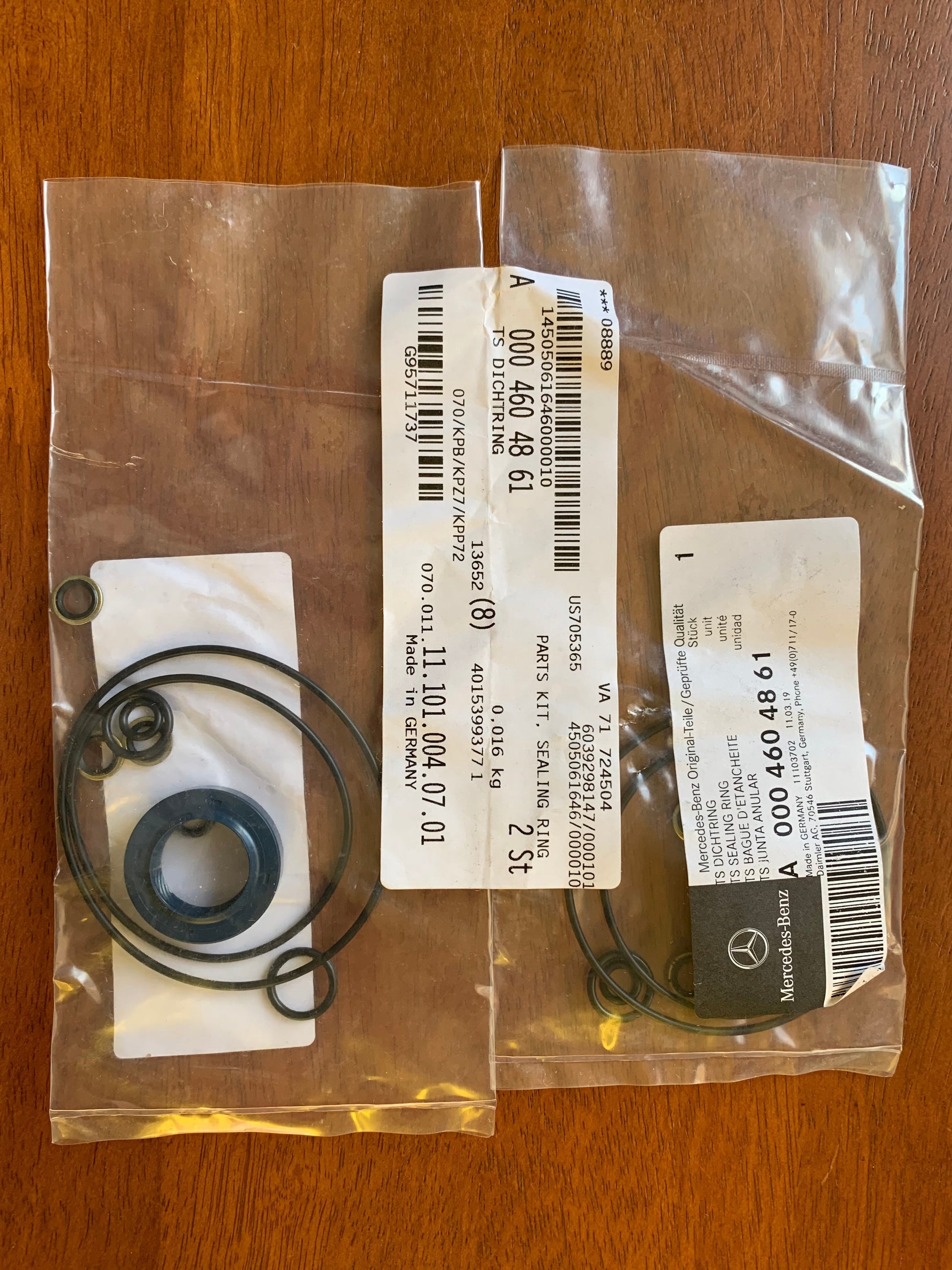 Mercedes-Benz Power Steering Pump Seal Kit - 0004604861 - genuine.