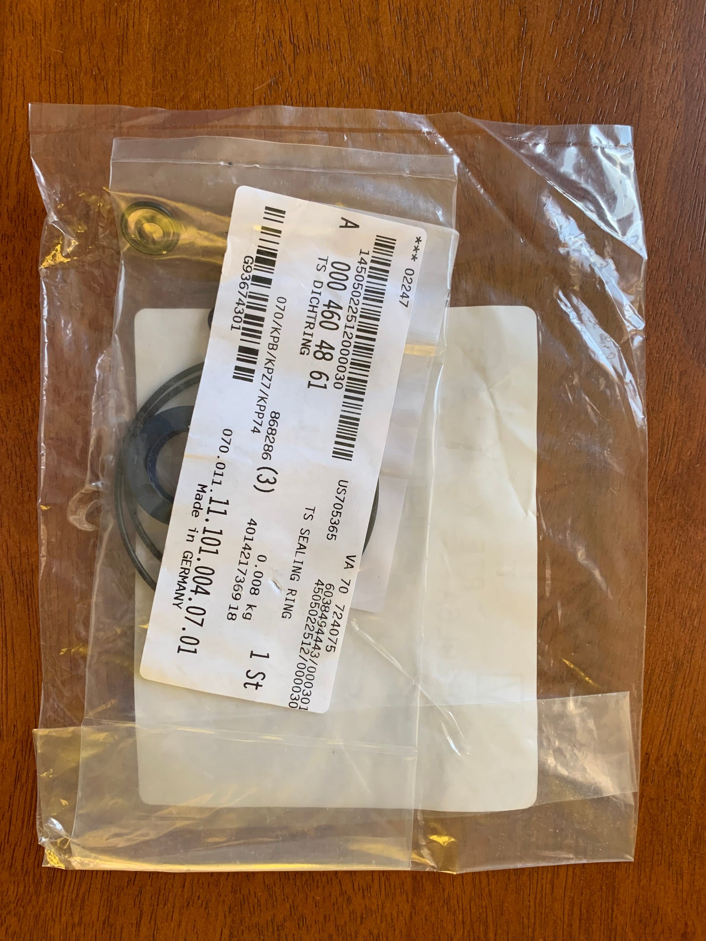 Mercedes-Benz Power Steering Pump Seal Kit - 0004604861 - genuine.