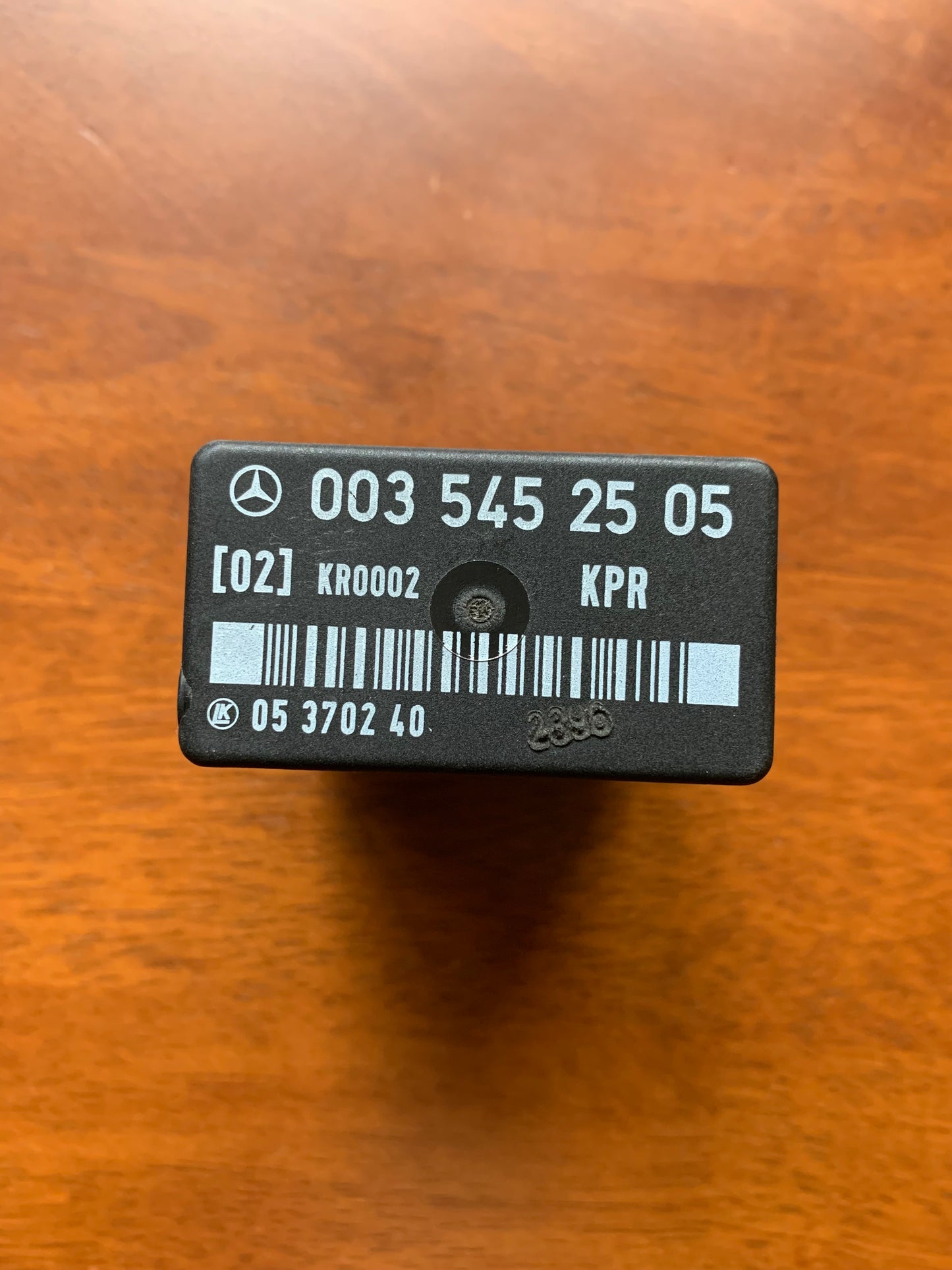 Mercedes fuel pump relay- new original- without box - w126 - 0035452505 - A0035452505